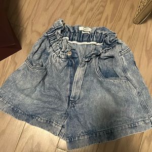 Isabel Marant Etoile high waisted paper bag store denim shorts in size 34 (euro)